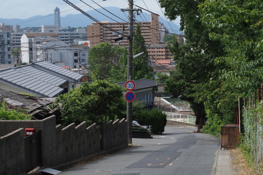 東駅