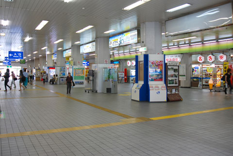 下関駅構内